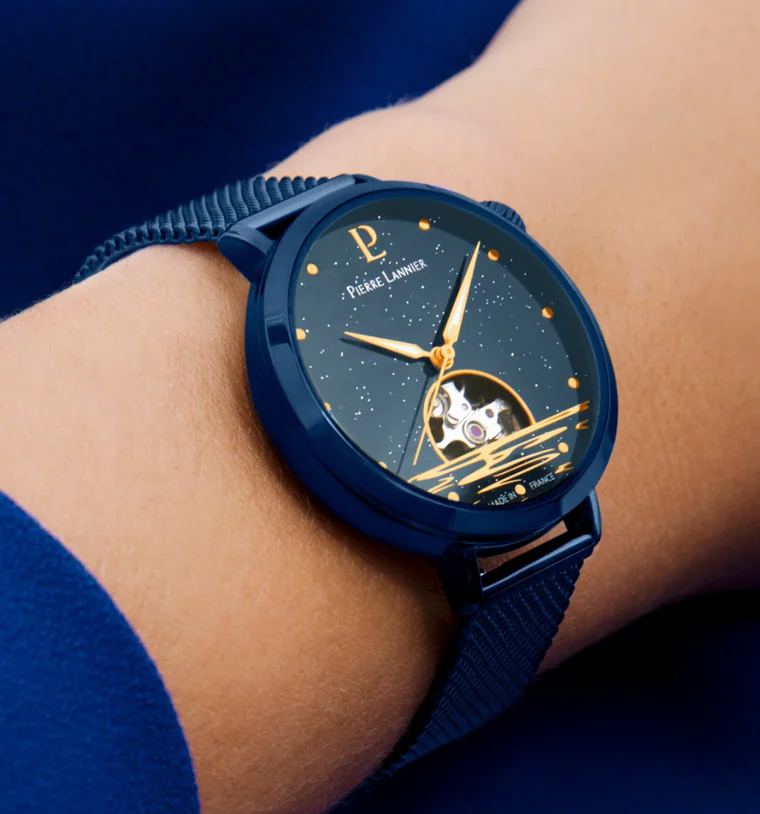 Montre Pierre Lannier avec details dores